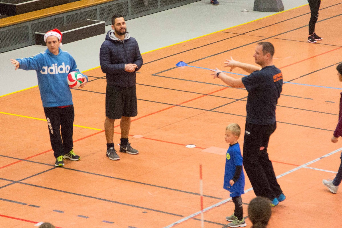 gal/saison 2017-2018/tournoi_de_noel_jeunes/MI1C0163.jpg